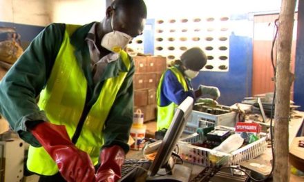 Togolese innovators turn the world’s junk into robots