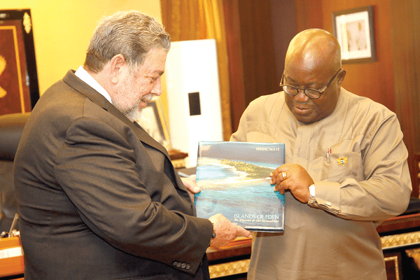 Prez holds bilateral talks with Prime Minister of St. Vincent and the Grenadines
