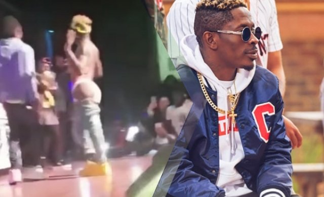 Shatta Wale showing buttocks on stage is “disgusting” – Stonebwoy